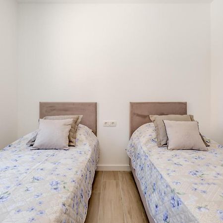 New, Private Heated Swimming Pool, Free Parking, Trogir Centar Apartment ภายนอก รูปภาพ