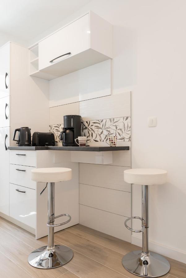 New, Private Heated Swimming Pool, Free Parking, Trogir Centar Apartment ภายนอก รูปภาพ