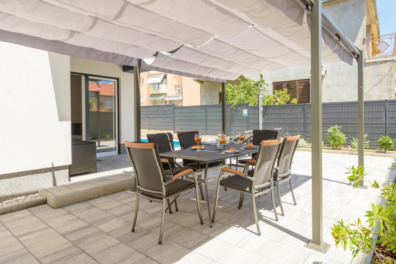 New, Private Heated Swimming Pool, Free Parking, Trogir Centar Apartment ภายนอก รูปภาพ