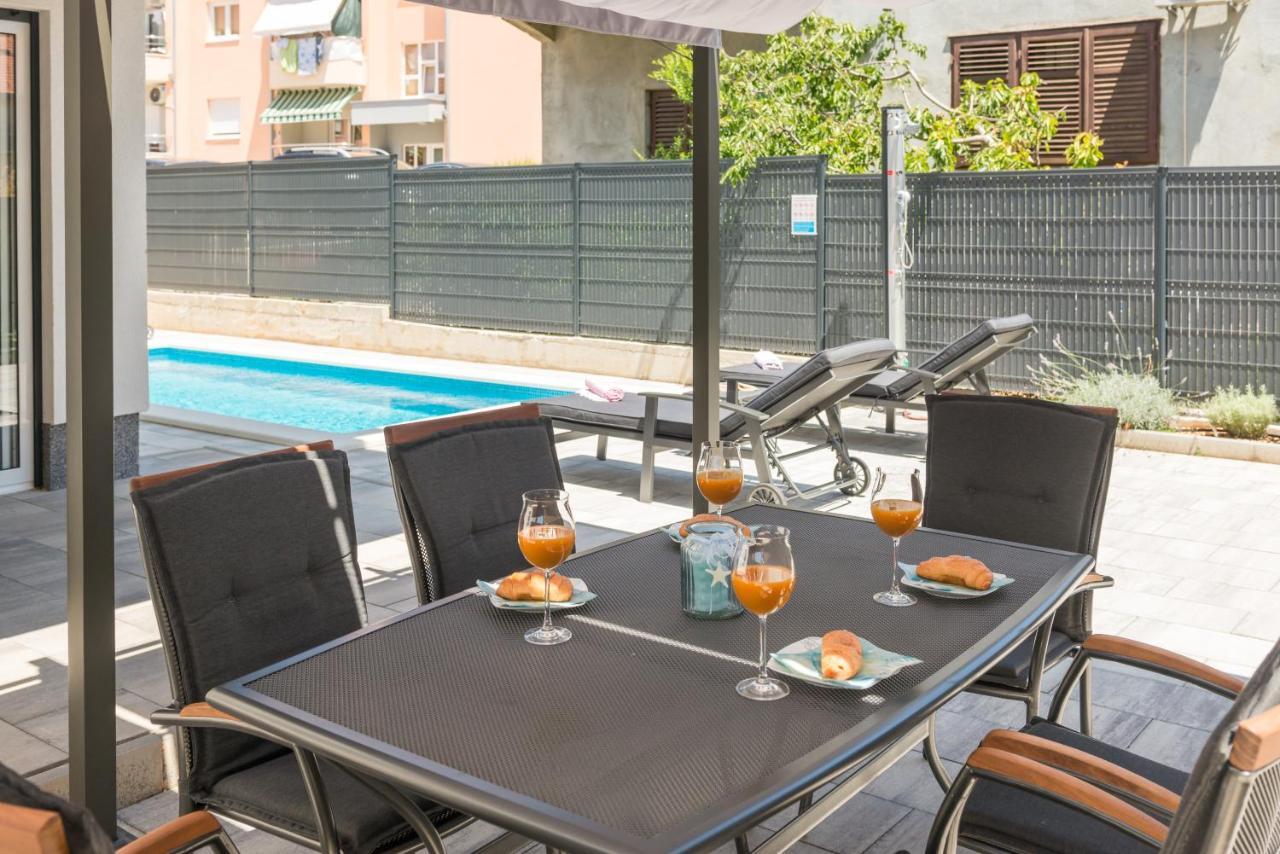New, Private Heated Swimming Pool, Free Parking, Trogir Centar Apartment ภายนอก รูปภาพ