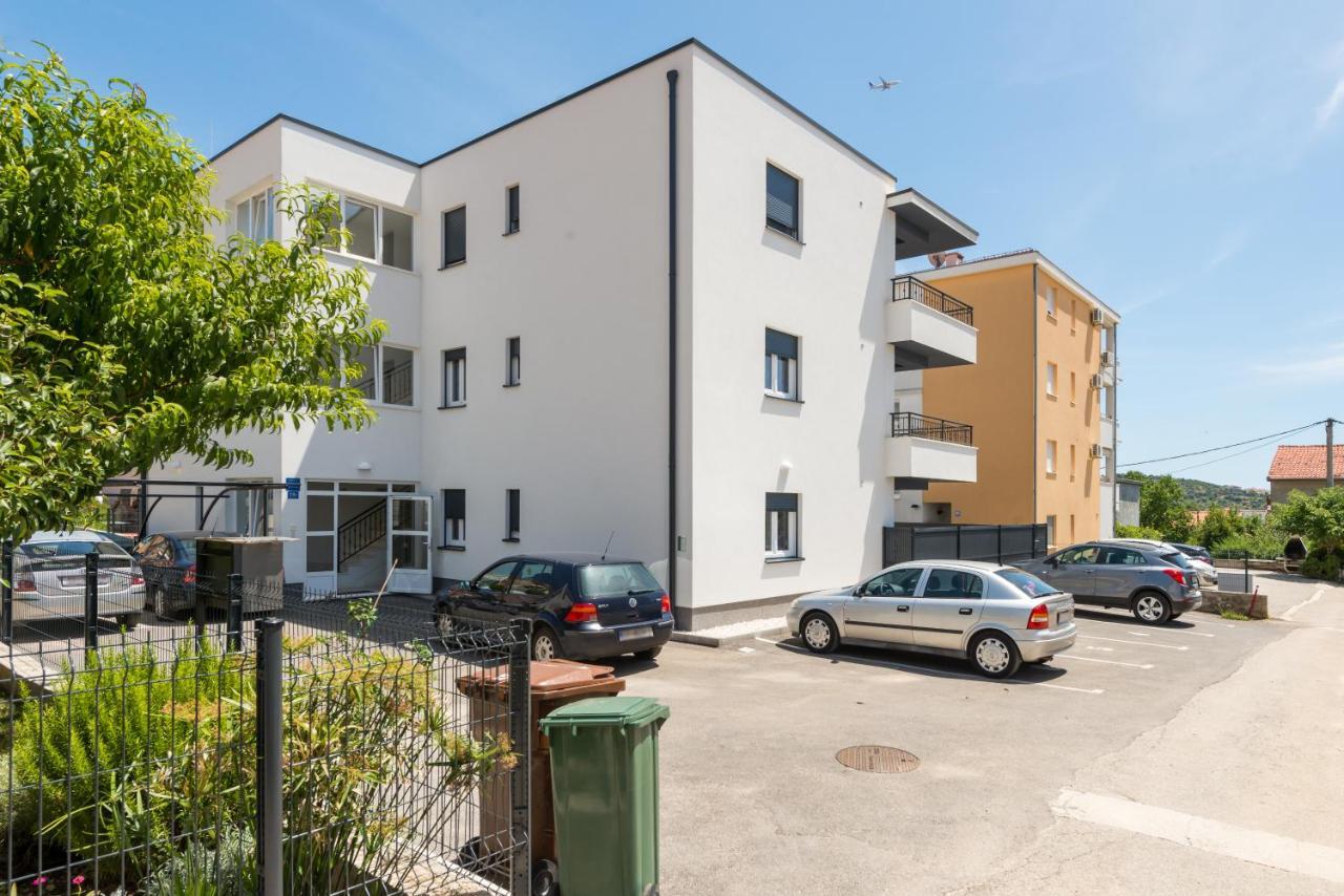 New, Private Heated Swimming Pool, Free Parking, Trogir Centar Apartment ภายนอก รูปภาพ